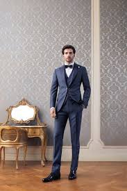 We would like to show you a description here but the site won't allow us. Abiti Da Sposo 2020 Nuove Collezioni Abiti Da Cerimonia Uomo Gilmoda