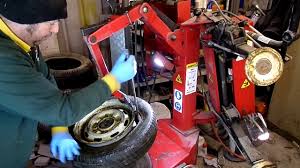 How To Use A Butler 1050 Airdraulic Hunter Tyre Changer My Attempt Youtube