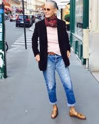 Want to know how to wear boyfriend jeans? Welche Boyfriend Jeans Mit Brauner Slipper Zu Tragen 4 Damen Outfits 2021 Lookastic
