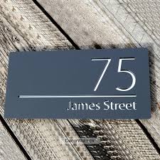 HS-101 - Personalized Modern house sign