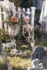 This is a super spooky one, and it gets the job done every time if you get them right. 30 Fabulously Spooky Outdoor Halloween Decorating Ideas