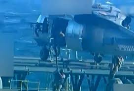 ونزوئلا گزارشات از آغاز جنگ در ونزوئلا حکایت دارد . اخبار تکمیلی متعاقبا اعلام خواهد شد . . . @Autoprice.ir @AUTOPRICE.IR . . . #بازار_خودرو‏‎#قیمت_خودرو#قیمت_ماشین#خودرو_ارزان#دلار#قیمت_روز_ماشین#خرید_خورو#ماشین#خودرو #dollar#خبرفوری #حمله_اسرائیل ...