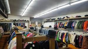 The official youtube of iguana vintage clothing. Iguana Vintage Clothing 29 Photos 90 Reviews Men S Clothing 14422 Ventura Blvd Sherman Oaks Ca United States Phone Number Yelp