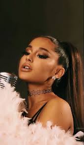 We love you too, Ariana Grande! 🏳️‍🌈 #fblifestyle