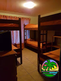 Espectacular casa en vera playa de 4 dormitorios y 2 banos con gran jardin y zona comun inmej.he. Playa Jaco 5 Casas De Playa En Costa Rica