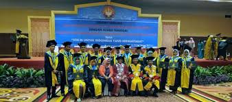Tidak hanya bidang fashion saja yang selalu mengalami trend setiap tahunnya. Update Biaya Kuliah Stie Bi Sekolah Tinggi Ilmu Ekonomi Bisnis Indonesia Daftar Harga Tarif
