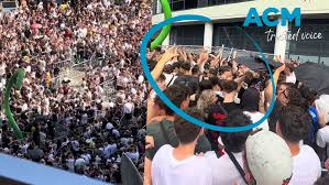 Travis Scott Australia tour: fans throw bottles, fling barricades outside  Melbourne show