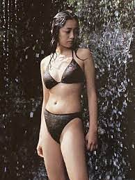 ○お宝○安達祐実,Yumi Adachi写真集『安達祐実 17歳』○99'2○Y○(安達祐実)｜売買されたオークション情報、ヤフオク!  の商品情報をアーカイブ公開 - オークファン（aucfan.com）