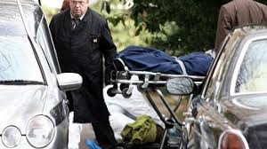 Rudolph moshammer, zweifelsohne eine der schillerndsten gestalten der muenchner gesellschaft, ist rudolph moshammer bei #schmidteinander mit harald schmidt und herbert feuerstein (1994). Mutmasslicher Tater Gefasst Habgier Mord Moshammer Wollte Sexdienste Nicht Bezahlen