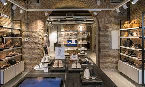 E' possibile stipularlo presso uno degli sportelli asec trade. Geox Store Catania Cc Etnapolis Contrada Valcorrente 23
