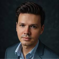 Laid-off after 5 years in Google. Open to new opportunities.