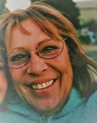 Kelly Lefebvre's Instagram, Twitter & Facebook