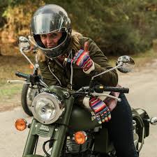 Check out rival motorcycles, latest news and updates on the royal forest green, black. Royal Enfield Classic 500 Battle Green Colors Specifications Gallery Royal Enfield