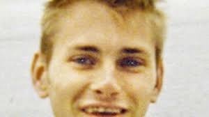 Moment a killer shopped himself