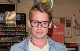 He rose to prominence as a child actor and is known for playing kevin mccallis. Macaulay Culkin Net Worth 2021 Age Height Wife Girlfriend Bio Wiki Facts Raphael Saadiq