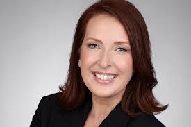 Laura Hodges's Instagram, Twitter & Facebook