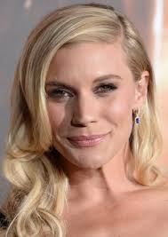 Fan Casting Katee Sackhoff as Officer Natalia Sarajovich in Return to the  DC Universe Origins