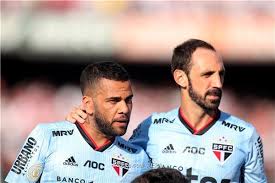 ووقع ألفيس قائد البرازيل (36 عاماً) عقداً ينتهي في ديسمبر كانون الأول 2022 عقب. Ø£Ù„ÙÙŠØ³ ÙŠØ®Ø¶Ø¹ Ù„Ø¬Ø±Ø§Ø­Ø© ÙˆÙŠØºÙŠØ¨ Ø¹Ù† Ø³Ø§Ùˆ Ø¨Ø§ÙˆÙ„Ùˆ ÙØªØ±Ø© ØºÙŠØ± Ù…Ø­Ø¯Ø¯Ø©