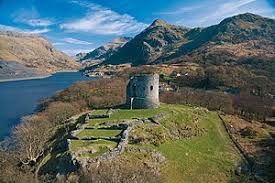 Originally a motte and bailey structure, the first tower built atop the motte would have been wooden. List Of Castles In Wales Wikipedia