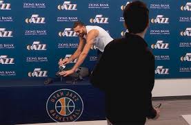Jun 10, 2021 · utah jazz star rudy gobert has been voted the nba defensive player of the year for the third time, the league announced wednesday. Rudy Gobert Amid Covid 19 Outbreak Nba Star Faces Backlash For Prank Cnn