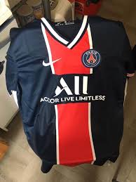 Cela fait donc plusieurs saison que les maillots psg x jordan sont. Paris Saint Germain 2021 Nouveaux Maillots De Foot Du Psg