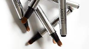 This formula contains moisturizing aloe vera and is best for buildable. 10 Best Concealers For Dry Skin For A Radiant Finish Lookfantastic Uk