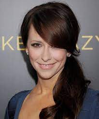 Jennifer Love Hewitt Half Updo Jennifer Love Hewitt Hairstyle Formal Half Up Long Curly Hairstyle Side Hairstyles Hair Styles Brunette Hair Color