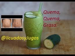 1 limón · ½ pepino · 2 ramas de apio · ¼ de manzana verde · 1 vaso de agua (250 ml) · ½ taza de piña picada (77 g) · ½ cucharadita de jengibre (5 g) · opcional: El Mejor Licuado Para Quemar Grasa Apio Pina Pepino Y Perejil Youtube
