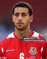 524 Lewin Nyatanga Photos & High Res Pictures