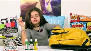 Kiraz'ın dizideki replikleri sosyal medyada paylaşım rekorları kırıyor. Bizim Hikaye Kiraz Kim Kiraz Gercek Adi Dizihaberci