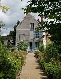 Decor Inspiration From Surrealist Jean Cocteau Decor Inspiration House Exterior House Styles