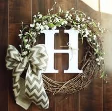 7 Best entryway wreath ideas