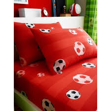 Hypoallergénique, antiboulochage et infroissable, cet ensemble peut. Ensemble Drap Housse Et Taie D Oreiller Goal Football Rouge Cdiscount Maison
