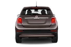 The 500x is a tiny crossover or suv, entering one of the fastest growing segments ahead of some of its rivals. Fiat 500x 2016 Suv Drive