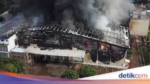 Maybe you would like to learn more about one of these? Pabrik Nugget Di Purwakarta Ludes Terbakar