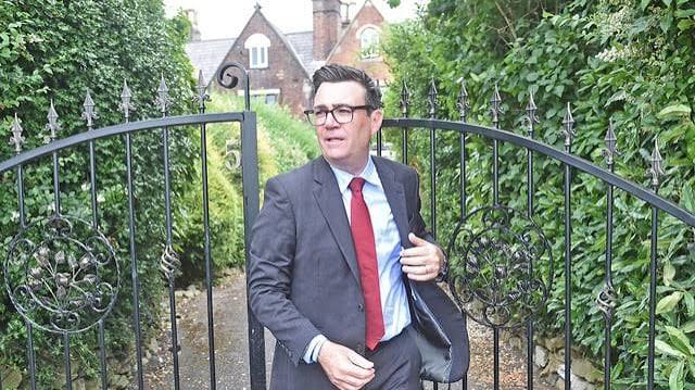 Andy Burnham 'won't live in London or Number 10' when he becomes Prime Minister : r/ukpolitics