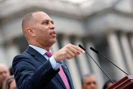 Watch: Hakeem Jeffries delays vote on Trump's bill with speech