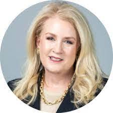 Paulette Frank's Instagram, Twitter & Facebook