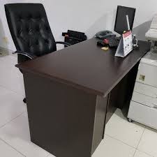 Meja rias ini cocok buat kamu yang ingin minimalis saja. Harga Meja Dan Kerusi Pejabat Home Desaign