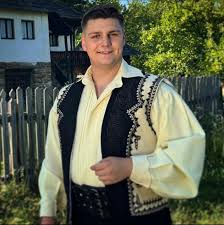 Mesajul transmis de Alin Gabriel Matei, fiul de suflet al lui Petrică Mîțu  Stoian, în ziua în care celebrul interpret ar fi împlinit 64 de ani: „Vei  fii mereu în sufletul meu!” -