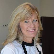 Rose Tanner's Instagram, Twitter & Facebook