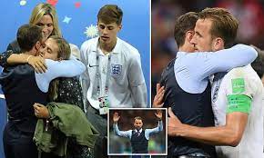 Gareth southgate hopes england can unify the country at euro 2020. Gareth Southgate Embraces Family After England S World Cup Defeat Daily Mail Online
