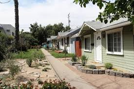 Tiny House In A Pasadena Bungalow Court Tiny House Community Small House California Bungalow