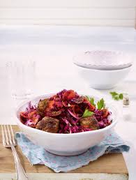 Unser Beliebtes Rezept Fur Roter Krautsalat Mit Kofte Und Mehr Als 55 000 Weitere Kostenlose Rezepte Auf Lecker De Krautsalat Rezepte Kofte Rezept