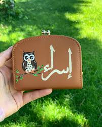 البومة هي من اكتر الرسمات اللي بنبسط بس ارسمها كتير كيوت شوفو التغليف بومة اسراء محفظة رسمة ب coin purse purses hand painted clothes