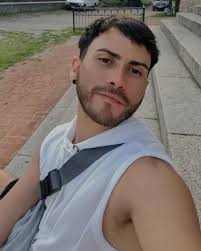 Cada chapuzón es un recordatorio: la vida es movimiento, frescura y un  nuevo comienzo. ¡Dejá que el verano te transforme! 🌊☀️ #verano2025  #summervibes #chapuzondeverano #solyaventura #vacacionesdeverano  #gaysummervibes #loveislove #lgbtqsummer ...