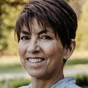 Mary Charette's Instagram, Twitter & Facebook