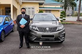 Penceraian azrinaz mazhar hakim adalah dengan talak satu. Sultan Ibrahim Kurniakan Proton X70 Dan Perodua Myvi Kepada Doktor Ketua Jururawat Hospital Sultanah Aminah Motoqar