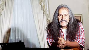 Barış Manço, sanal konserle anılacak! Barış Manço kaç yaşında öldü?