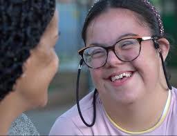 Avraham Shemesh's Instagram, Twitter & Facebook